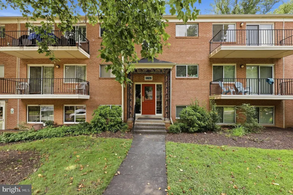 2 Bed 1 Bath Urban Residential Condo in Bethesda, MD - 2