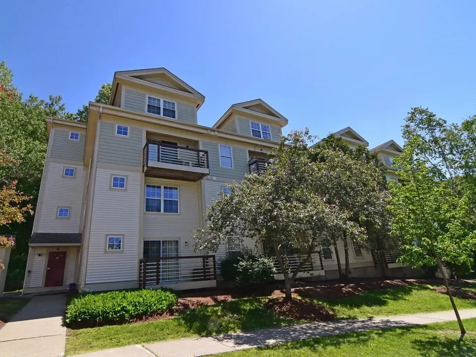 2 Bed 1 Bath Urban Residential Condo in Burlington, VT