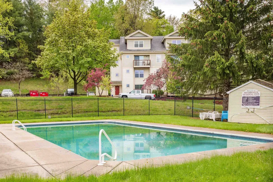 2 Bed 1 Bath Urban Residential Condo in Burlington, VT - 3