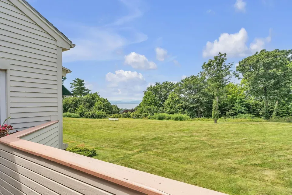 2 Bed 1 Bath Urban Residential Condo in Burlington, VT - 4