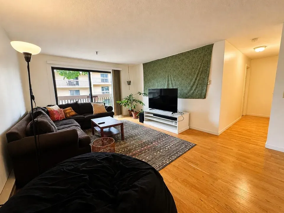 2 Bed 1 Bath Urban Residential Condo in Burlington, VT - 3