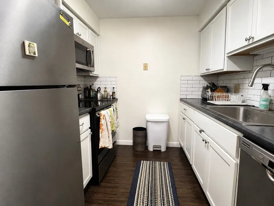 2 Bed 1 Bath Urban Residential Condo in Burlington, VT - 5