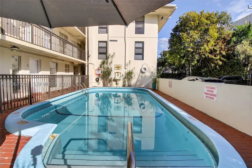 2 Bed 1 Bath Urban Residential Condo in Coral Gables, FL - 3