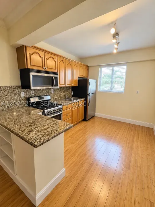 2 Bed 1 Bath Urban Residential Condo in Coral Gables, FL