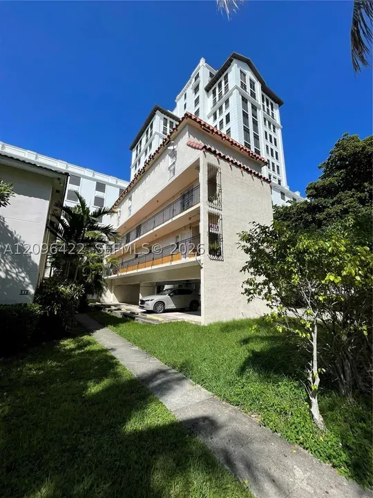 2 Bed 1 Bath Urban Residential Condo in Coral Gables, FL - 2