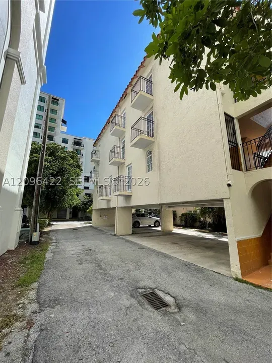 2 Bed 1 Bath Urban Residential Condo in Coral Gables, FL - 3