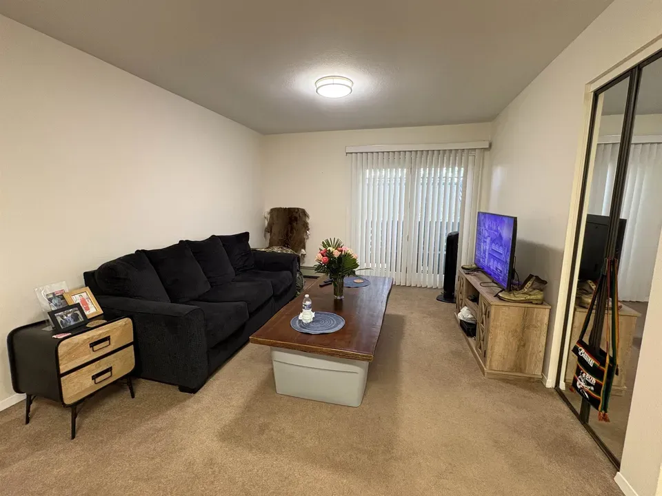 2 Bed 1 Bath Urban Residential Condo in Fairbanks, AK - 3