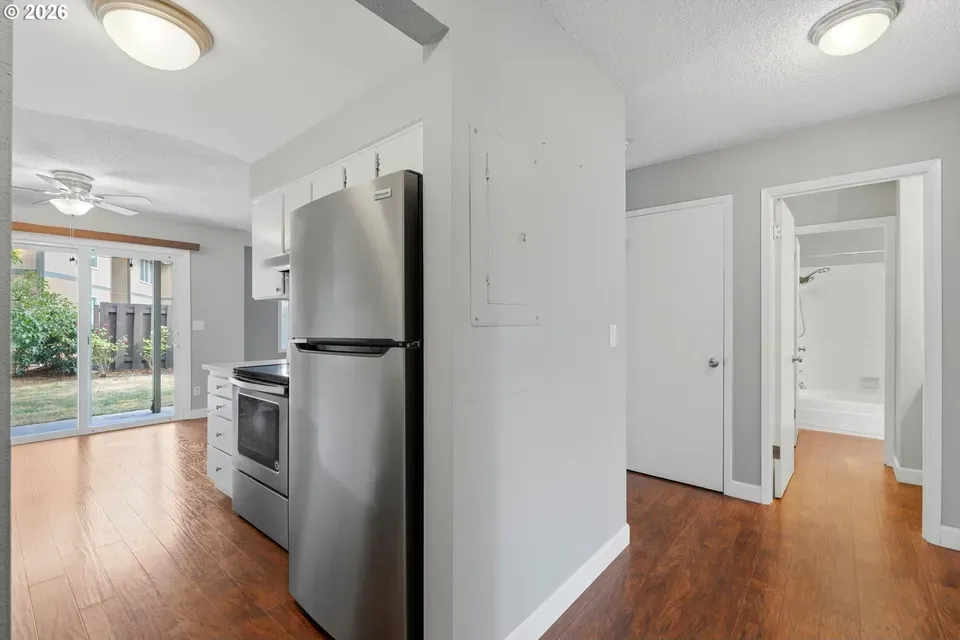 2 Bed 1 Bath Urban Residential Condo in Hillsboro, OR - 5