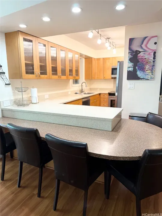 2 Bed 1 Bath Urban Residential Condo in Honolulu, HI - 2