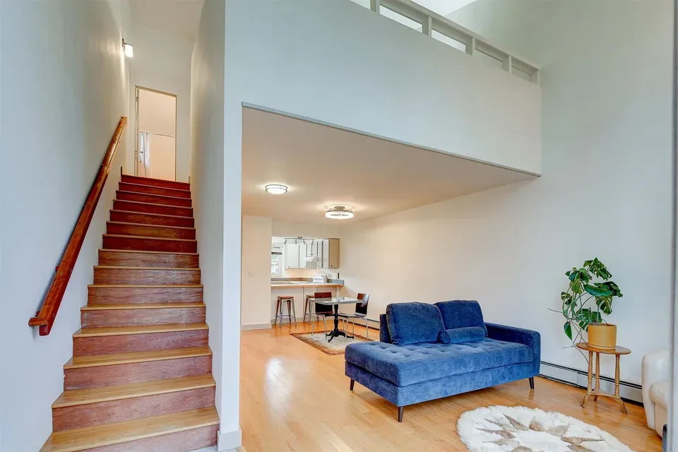 2 Bed 1 Bath Urban Residential Condo in Juneau, AK - 5