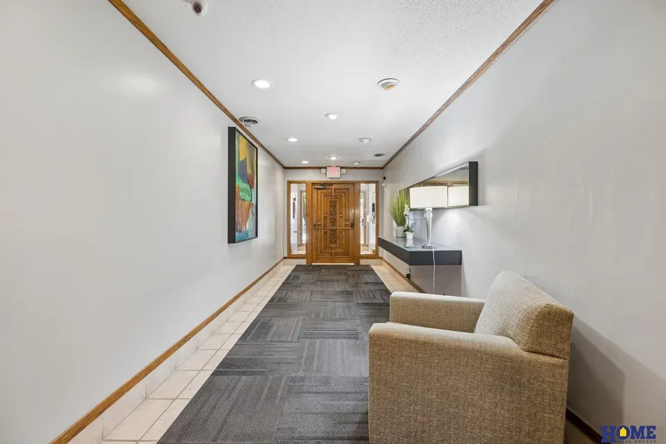 2 Bed 1 Bath Urban Residential Condo in Lincoln, NE - 3