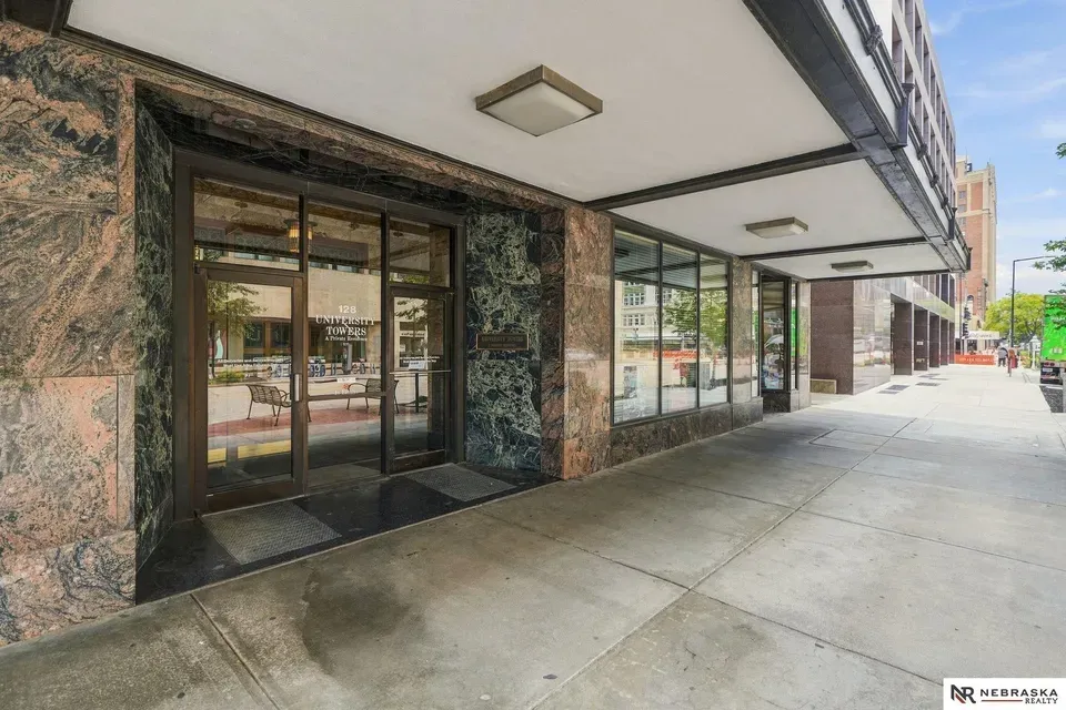 2 Bed 1 Bath Urban Residential Condo in Lincoln, NE - 4