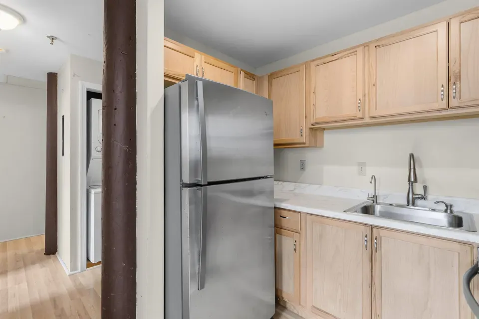 2 Bed 1 Bath Urban Residential Condo in Manchester, NH - 5