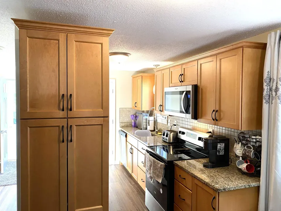 2 Bed 1 Bath Urban Residential Condo in Manchester, NH - 5