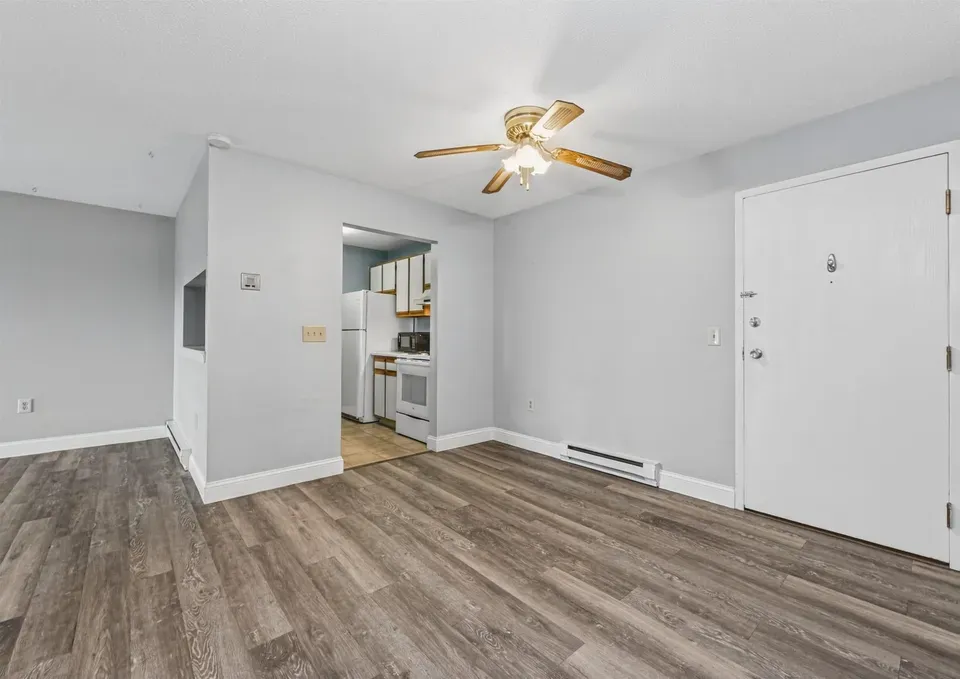 2 Bed 1 Bath Urban Residential Condo in Manchester, NH - 5