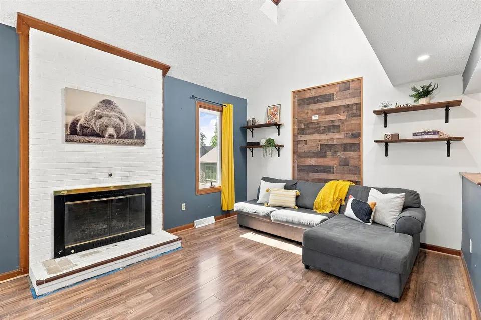 2 Bed 1 Bath Urban Residential Condo in Nashua, NH - 3