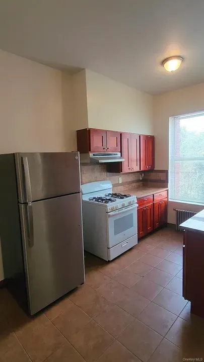 2 Bed 1 Bath Urban Residential Condo in New York, NY - 2