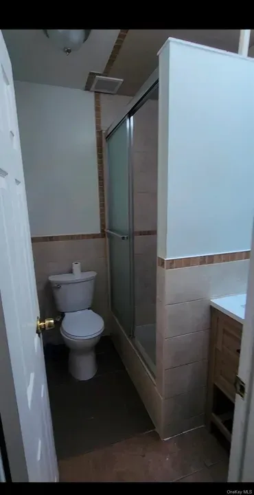 2 Bed 1 Bath Urban Residential Condo in New York, NY - 5