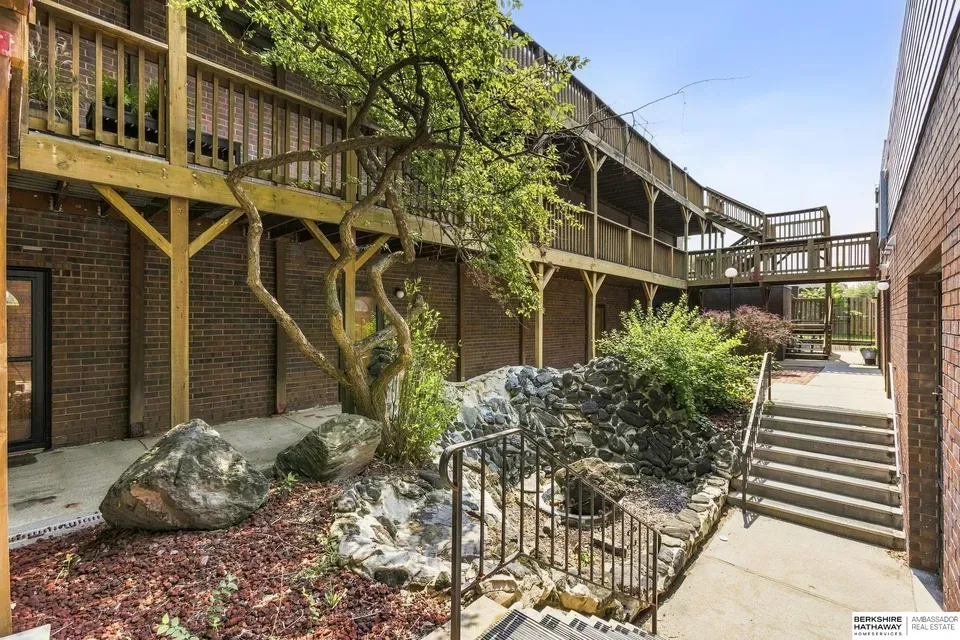 2 Bed 1 Bath Urban Residential Condo in Omaha, NE - 1
