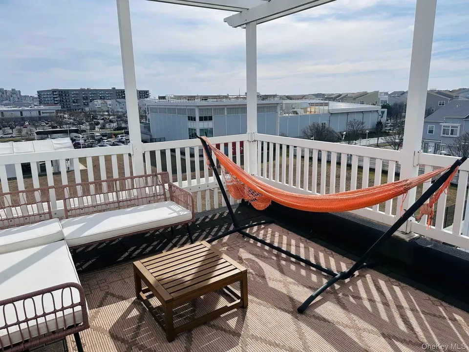 2 Bed 1 Bath Urban Residential Condo in Queens, NY - 1