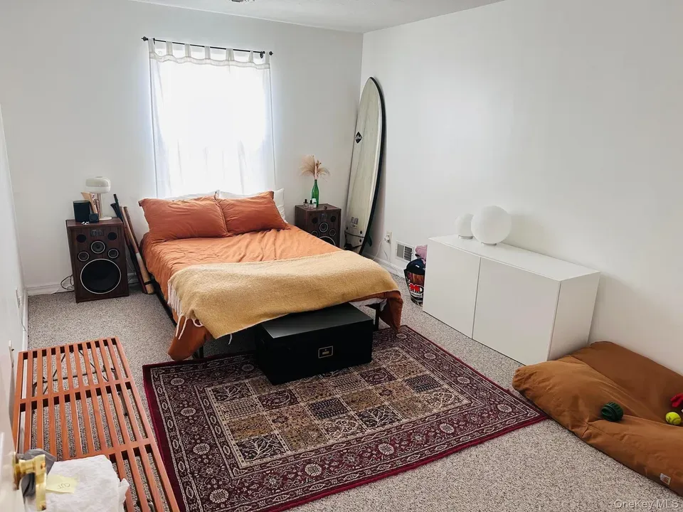 2 Bed 1 Bath Urban Residential Condo in Queens, NY - 4