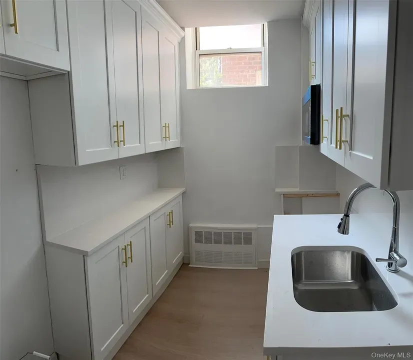 2 Bed 1 Bath Urban Residential Condo in Queens, NY - 4