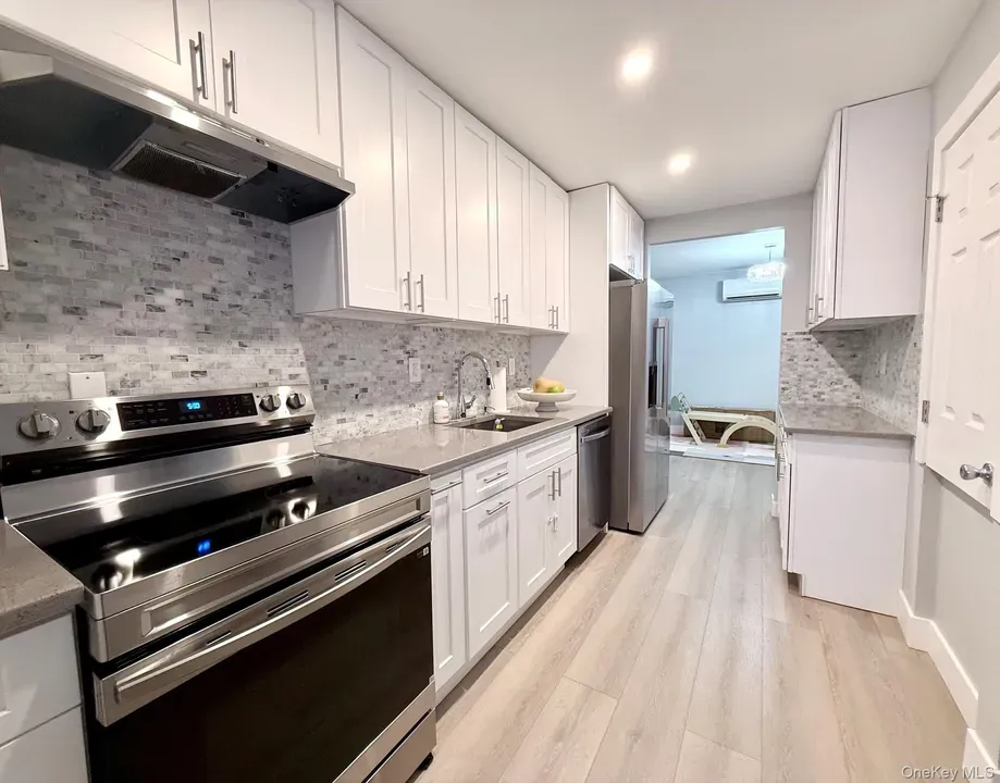 2 Bed 1 Bath Urban Residential Condo in Queens, NY
