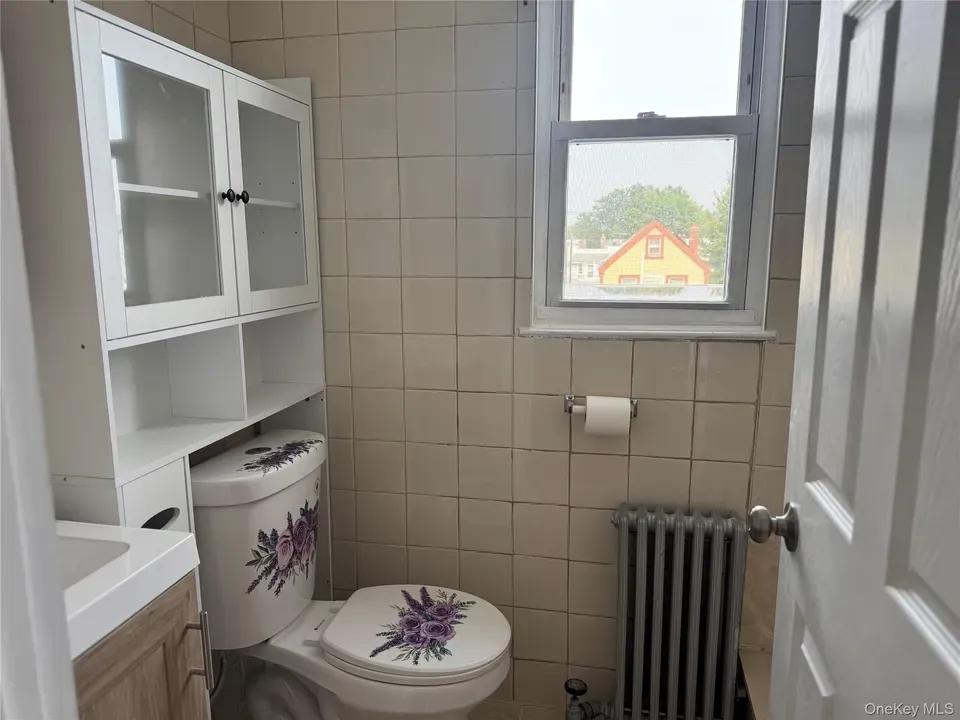 2 Bed 1 Bath Urban Residential Condo in Queens, NY - 5