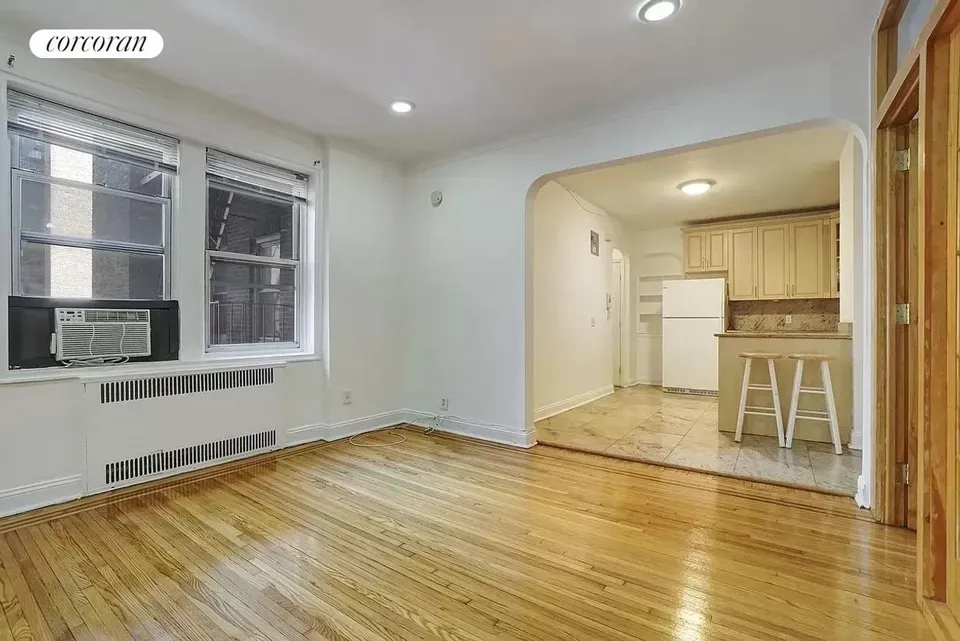 2 Bed 1 Bath Urban Residential Condo in Queens, NY - 2