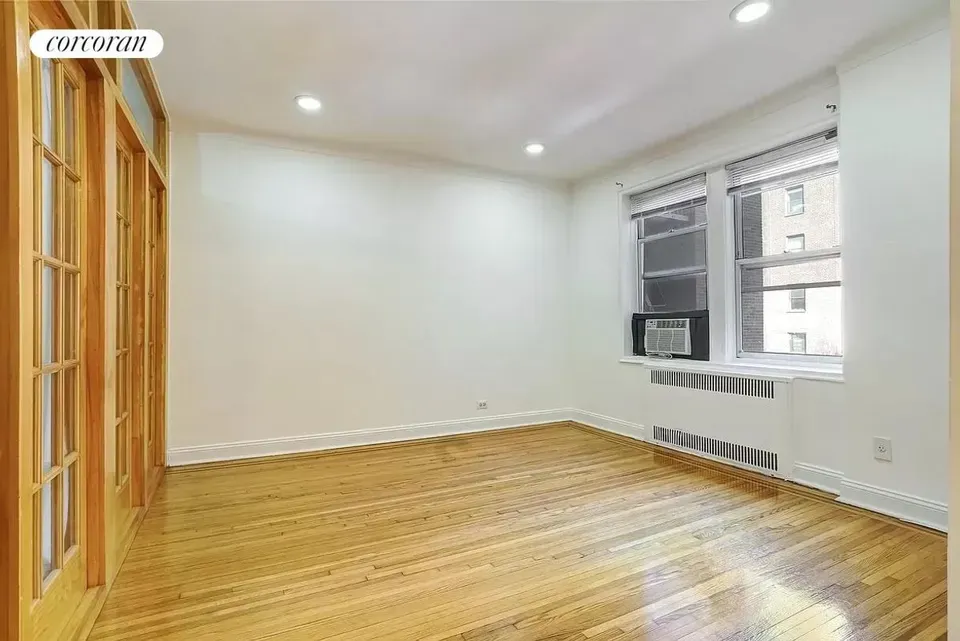 2 Bed 1 Bath Urban Residential Condo in Queens, NY - 3