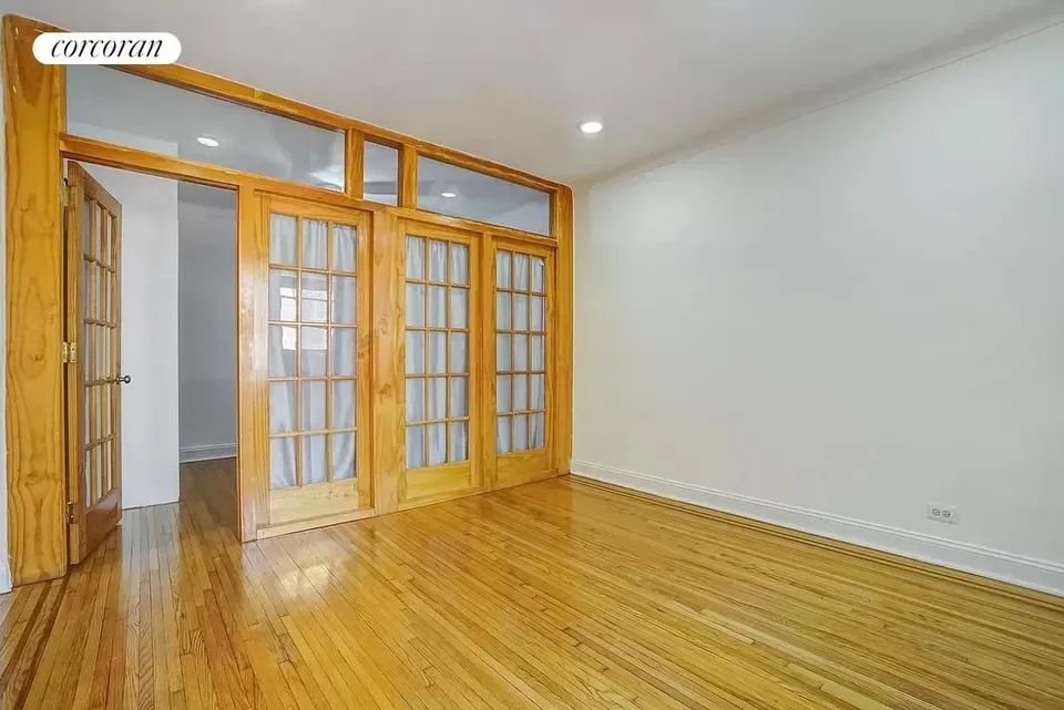 2 Bed 1 Bath Urban Residential Condo in Queens, NY - 4