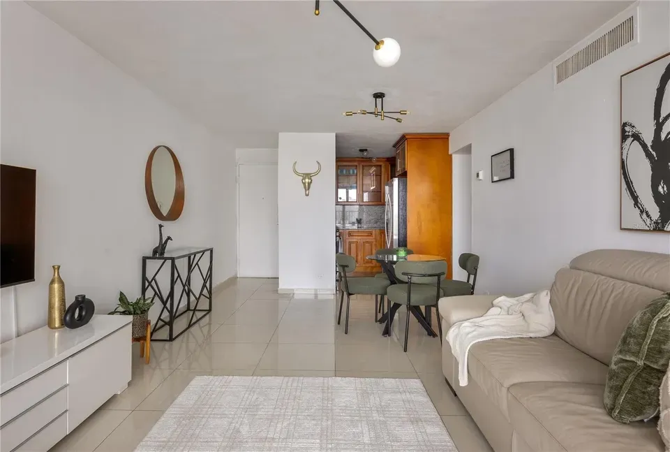 2 Bed 1 Bath Urban Residential Condo in San Juan, PR - 2
