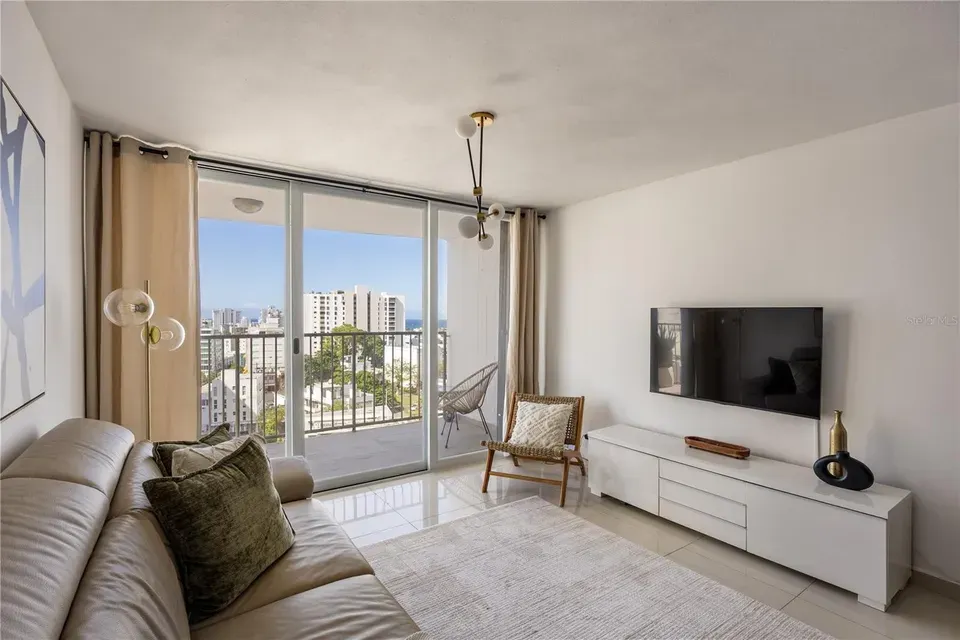 2 Bed 1 Bath Urban Residential Condo in San Juan, PR - 3