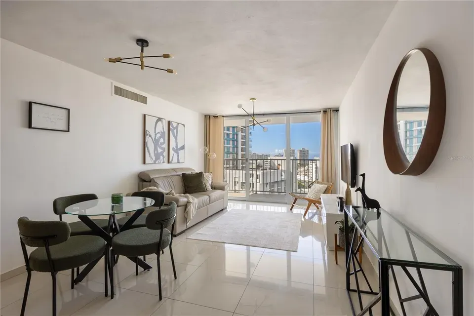 2 Bed 1 Bath Urban Residential Condo in San Juan, PR - 4