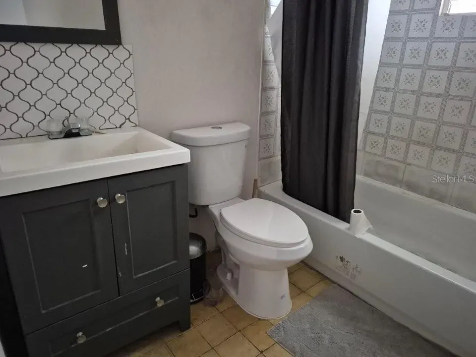 2 Bed 1 Bath Urban Residential Condo in San Juan, PR - 4