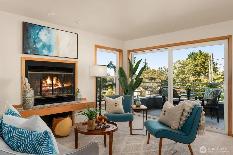 2 Bed 1 Bath Urban Residential Condo in Seattle, WA - 5