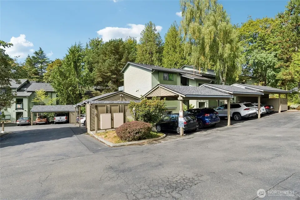 2 Bed 1 Bath Urban Residential Condo in Seattle, WA - 1