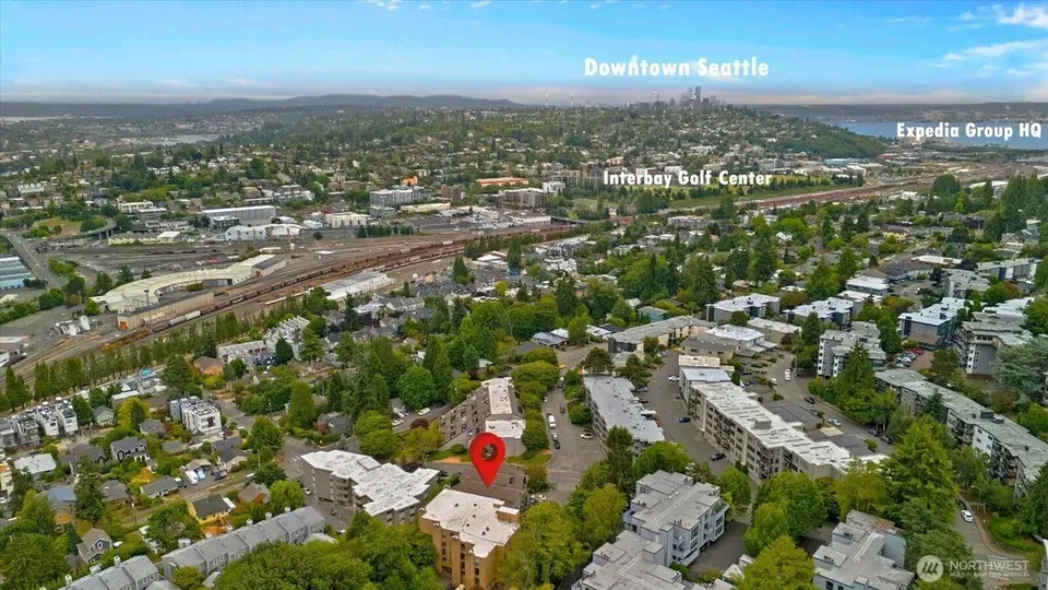 2 Bed 1 Bath Urban Residential Condo in Seattle, WA - 5