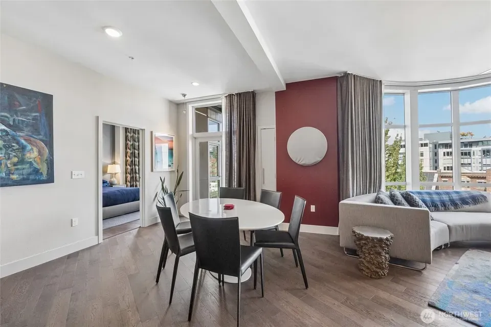 2 Bed 1 Bath Urban Residential Condo in Seattle, WA - 5