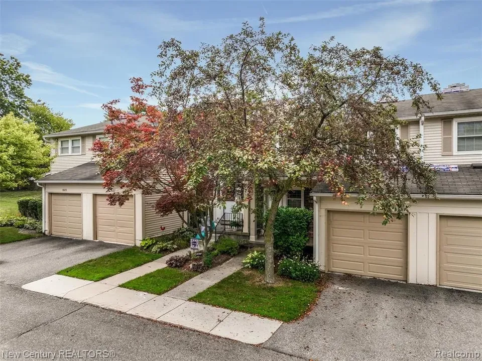 2 Bed 1 Bath Urban Residential Condo in Troy, MI - 4