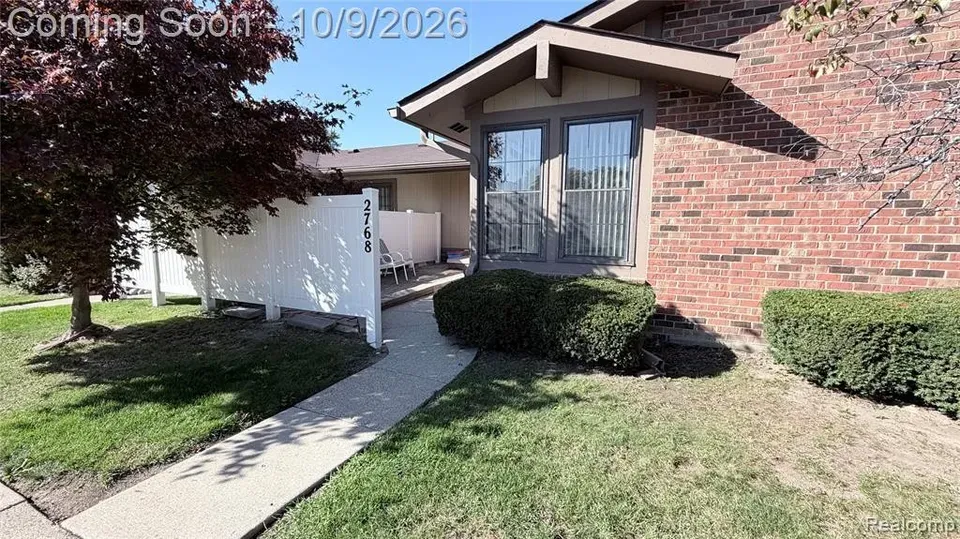 2 Bed 1 Bath Urban Residential Condo in Troy, MI - 1