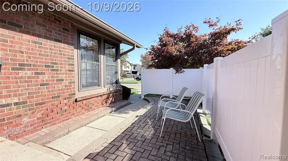2 Bed 1 Bath Urban Residential Condo in Troy, MI - 2
