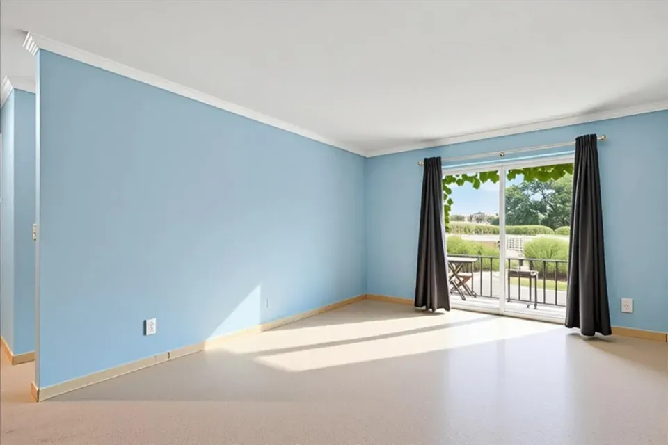 2 Bed 1 Bath Urban Residential Condo in Troy, MI - 4