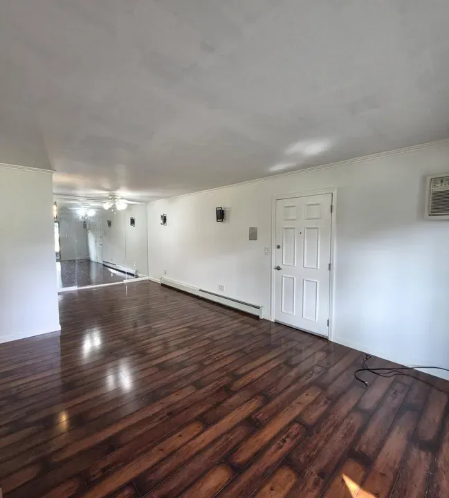 2 Bed 1 Bath Urban Residential Condo in Troy, MI - 3