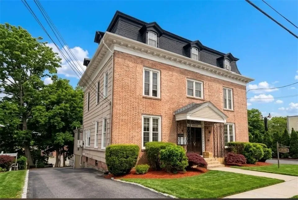 2 Bed 1 Bath Urban Residential Condo in Warwick, RI - 3