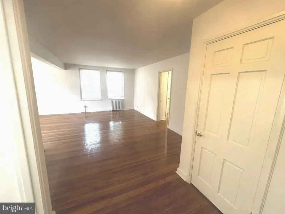 2 Bed 1 Bath Urban Residential Condo in Washington, DC - 4