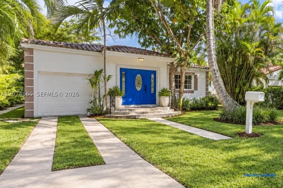 2 Bed 2 Bath Classic Historic Era Home in Coral Gables, FL