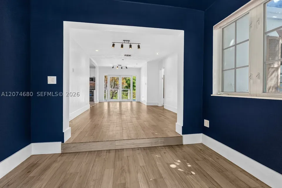 2 Bed 2 Bath Classic Historic Era Home in Coral Gables, FL - 5