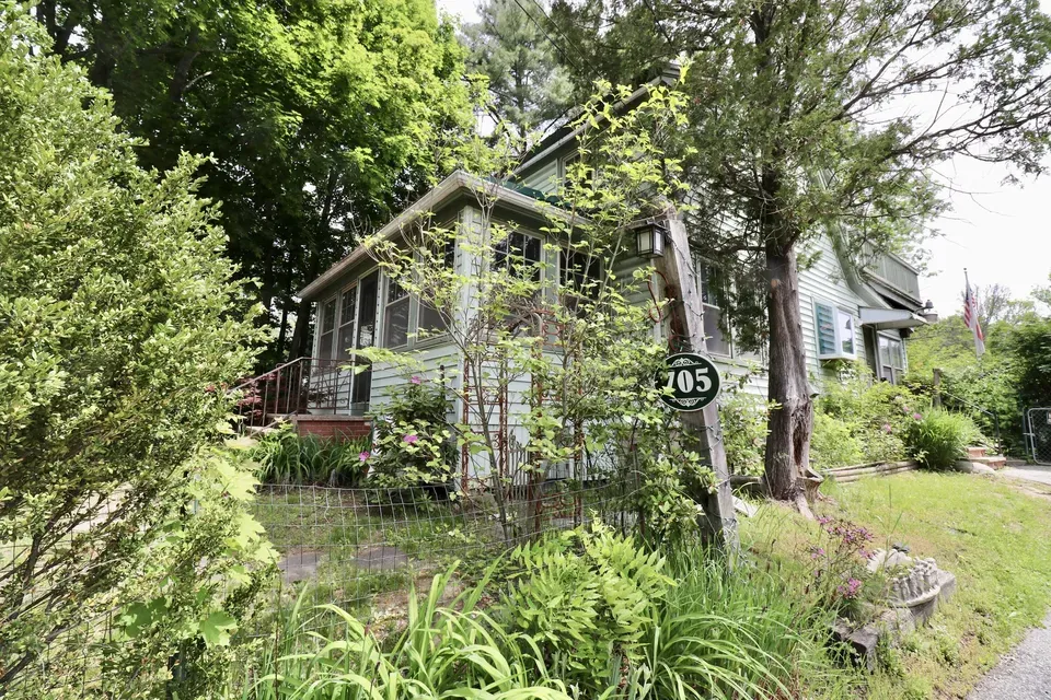 2 Bed 2 Bath Classic Historic Era Home in Portland, ME - 4