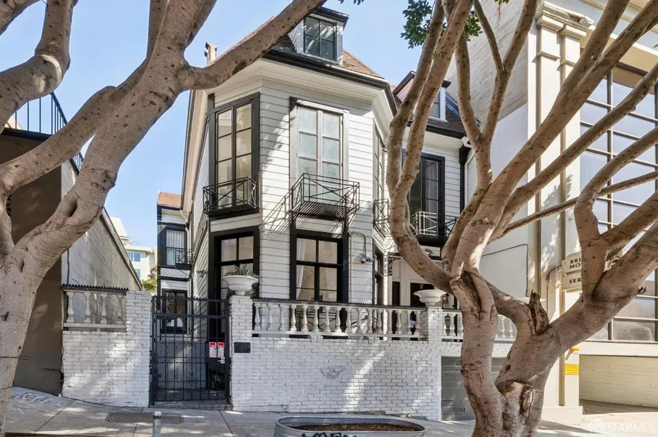 2 Bed 2 Bath Classic Historic Era Home in San Francisco, CA - 1